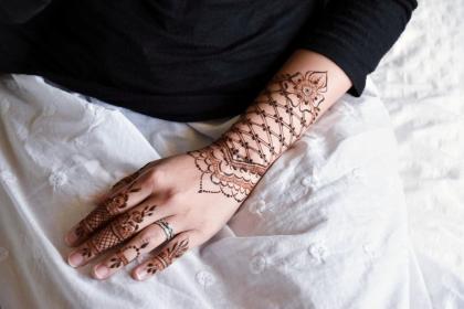 Lace henna cuffs